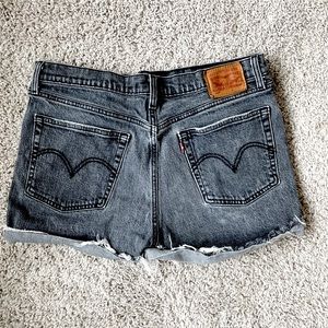 Levi’s high rise Jean shorts